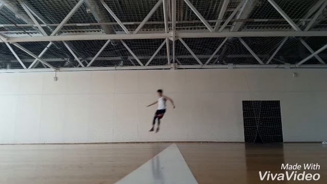 Прыжок с одной ноги, нужен совет... смотреть онлайн