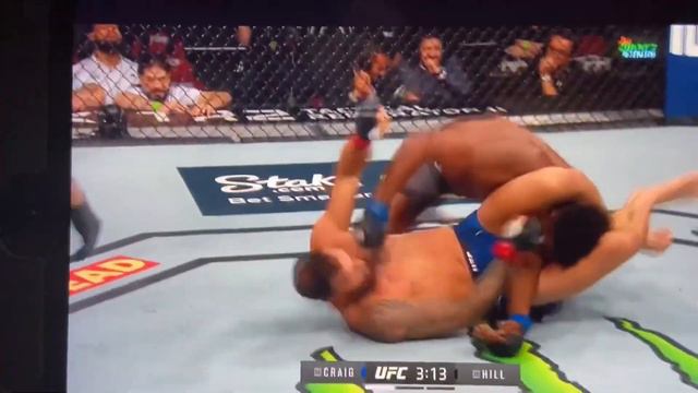 #UFC #UFC236 #MMA #CRAIG #HILL Paul Craig VS Jamahal Hill Broken Arm | LIKE AND SUBSCRIBE | смотреть онлайн
