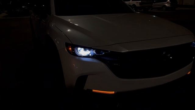 2023 Mazda CX-50 Exterior Headlight Comparison смотреть онлайн