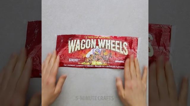 22 WAYS TO TURN PLASTIC BAGS INTO CRAZY AND USEFUL THINGS смотреть онлайн