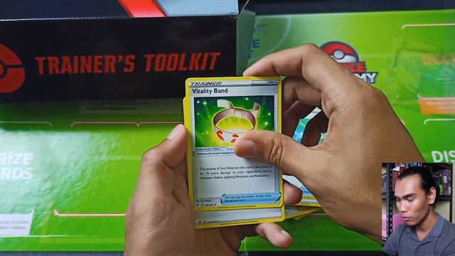 The very first BOOSTER PACKS Opening from Pokemon TCG Trainer's Toolkit (2020) смотреть онлайн