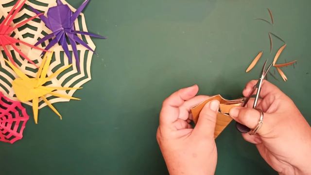 Паутина из бумаги | Как сделать паутинку на Helloween смотреть онлайн