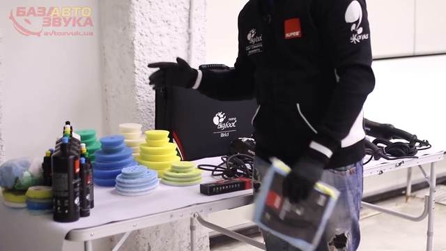 Полировка Lamborghini. Очистка кузова и кожи салона Soft99. Обзор от Avtozvuk.ua