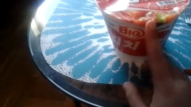 Обзор корейской лапши(очень остро)^-^