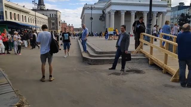 Казанский,Ярославский и Ленинградский вокзал смотреть онлайн