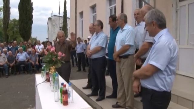 Встреча с жителями сел Гуп и Арасадзыхь смотреть онлайн