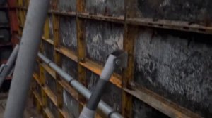 Корейская опалубка / монтаж опалубки стен / как выставить опалубку по вертикали/ монолитный дом