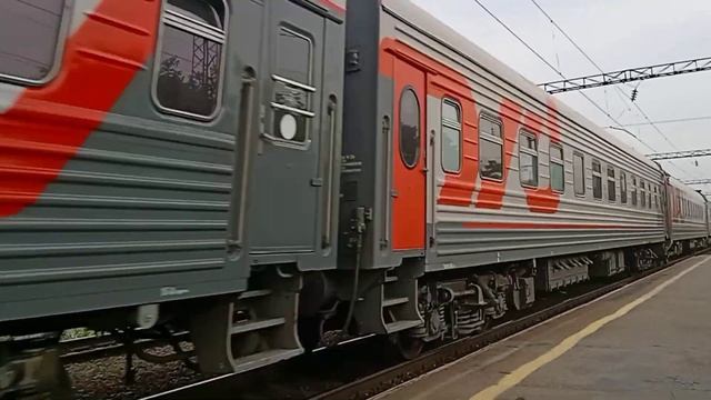 Электровоз ЭП1м-502 с поездом Новороссийск-Пермь (сорян за звук) смотреть онлайн