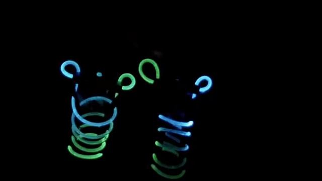 МИРОВАЯ НОВИНКА - Светящиеся шнурки! смотреть онлайн