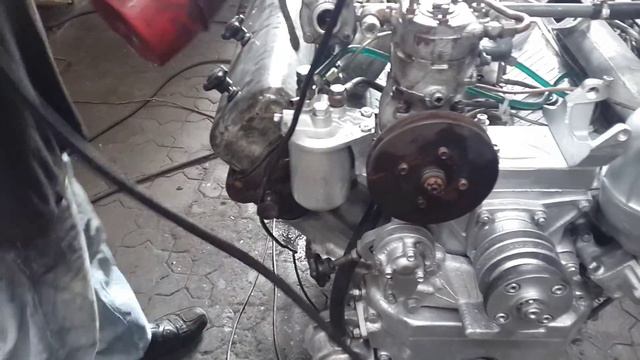 Мойка дизеля ЯМЗ перед покраской(моющее средство - нефрас). смотреть онлайн