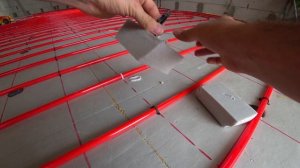 ТЕПЛЫЙ ВОДЯНОЙ ПОЛ ? Разметка. Укладка. Подключение.