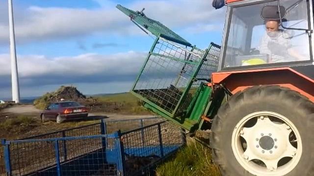 Turf Trailer Loader смотреть онлайн