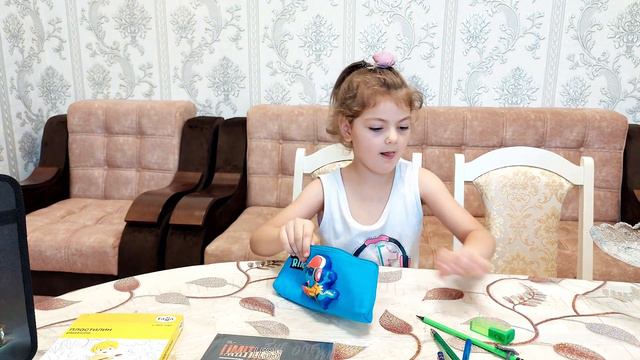 Покупки в первый класс / Что нужно купить первокласснику? смотреть онлайн