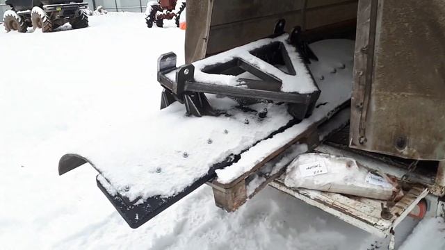 Про ферму и деревню Грейдерный отвал для чистки снега на Трактор Митю ( Т40АМ ) смотреть онлайн