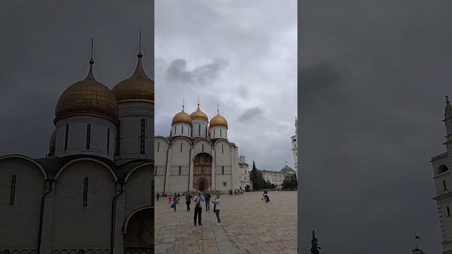 Соборы в глубине Красной площади... красота 🙂 смотреть онлайн