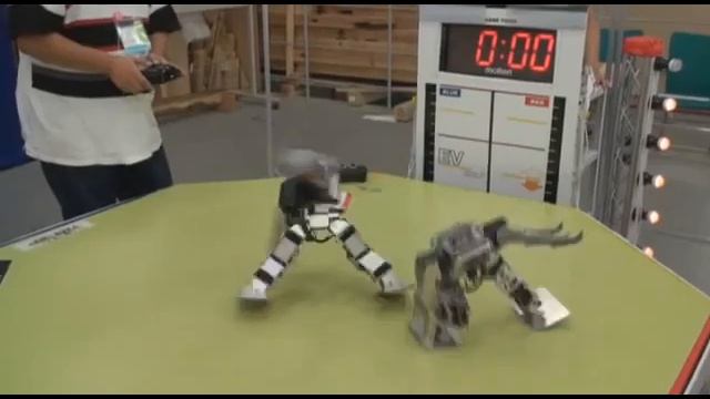 Экс против Бычары битва роботов 2010 смотреть онлайн