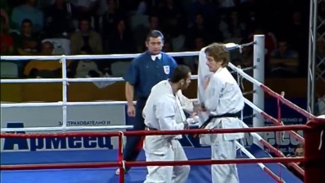 Professional kyokushin fights, Bulgaria 2006: Dominic Adam (Canada) vs. Alejandro Navarro (Spain) смотреть онлайн