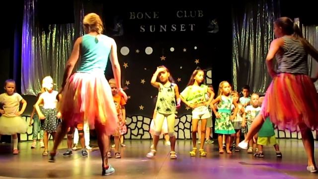 Я Мишка Гуми Бер. Gummy Bear. Минидиско в отеле Bone Club Sunset. Турция. 2015 смотреть онлайн