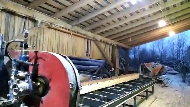 Обрезная доска 200х50 напилена и отправляется в Москву. смотреть онлайн