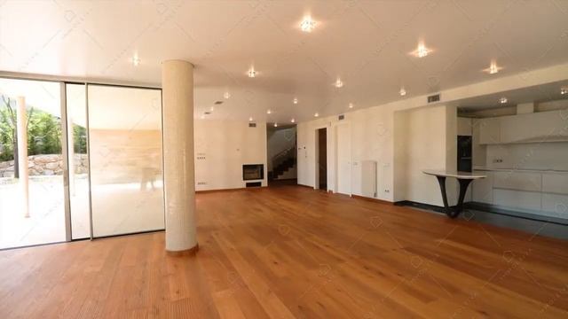 Новая вилла с видом на море в 30 минутах от центра Барселоны./1500.000 евро смотреть онлайн