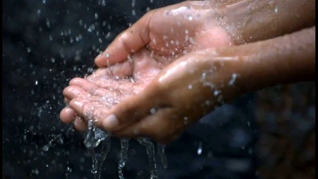 ПОЧЕМУ НЕЛЬЗЯ СТРЯХИВАТЬ МОКРЫЕ РУКИ? НАРОДНАЯ ПРИМЕТА ЭТО ЗАПРЕЩАЕТ! смотреть онлайн