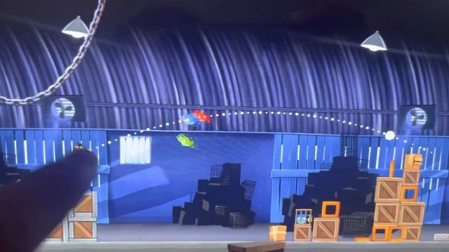 Angry Birds Rio: Smugglers Den Level 13 смотреть онлайн