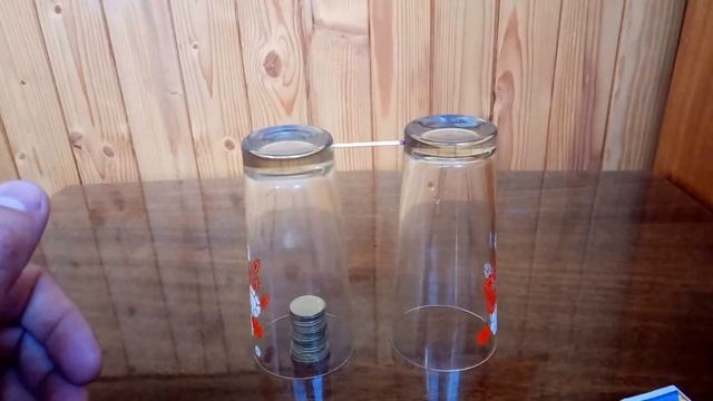 Как сделать фокус со спичкой и бокалами!Обучение и секрет фокуса. Как выиграть деньги.Валерий Стило смотреть онлайн