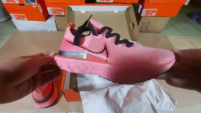 Nike React Infinity Run Flyknit | Bright Melon | Unboxing смотреть онлайн