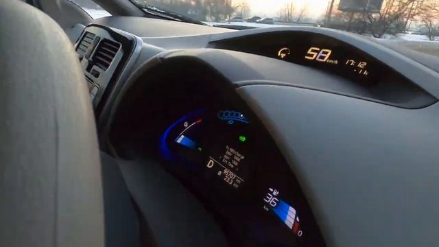 Выкат Nissan Leaf ZE0 с сброшенной, холодной батареей в -14. (SOH до сброса 54%) смотреть онлайн