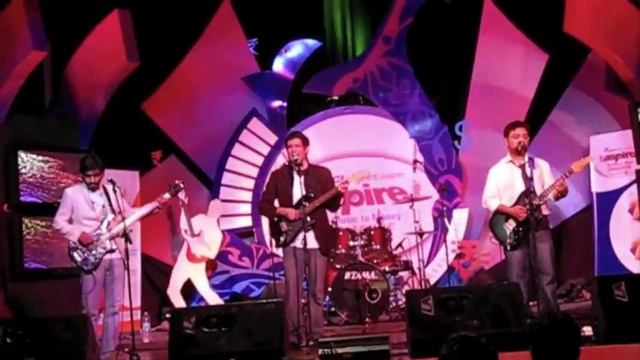 Simon & Gaurav Uncle - You Shook Me All Night Long & Gravity смотреть онлайн
