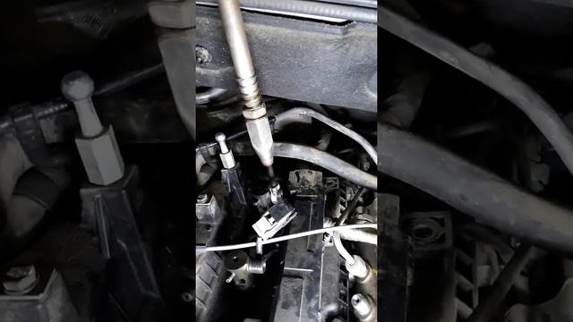 SsangYong Actyon Снятие топливных форсунок смотреть онлайн