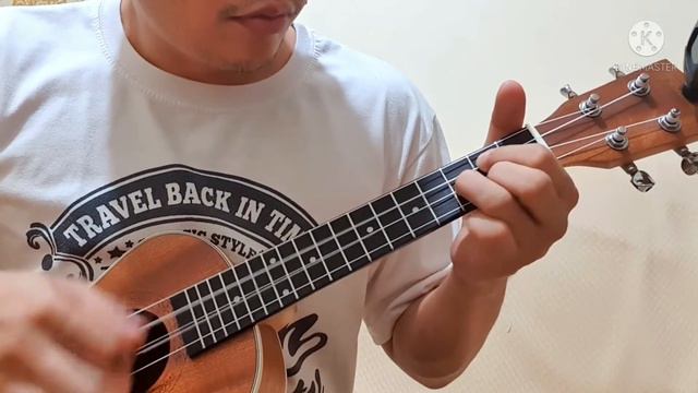 Moon River Cover/Ukelele Cover смотреть онлайн