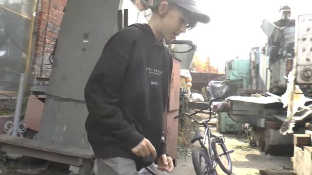 Отдыхаем...) смотреть онлайн