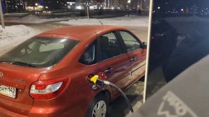 Дима Вайпер заправил ЛАДУ ГРАНТУ сердолик на 777 рублей