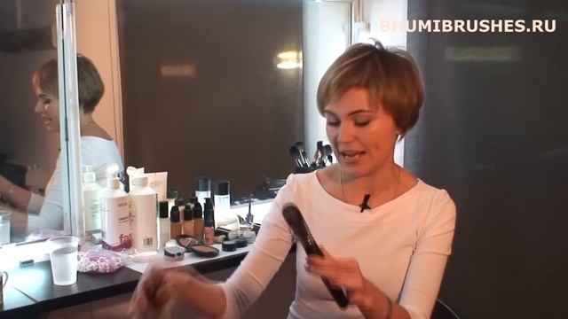 Как мыть кисти для макияжа. Видео-урок от Анны Белкиной смотреть онлайн
