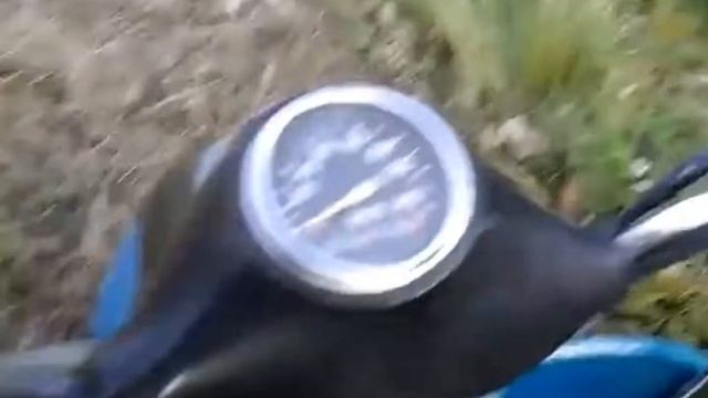 ДВА СИНИХ МОТОРОЛЛЕРА "МУРАВЕЙ 2М02" смотреть онлайн