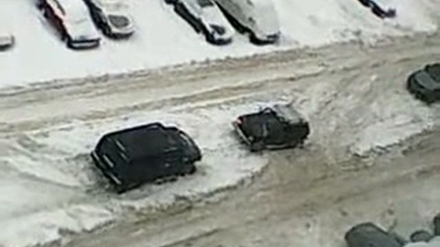 Нива вытаскивает Хаммер