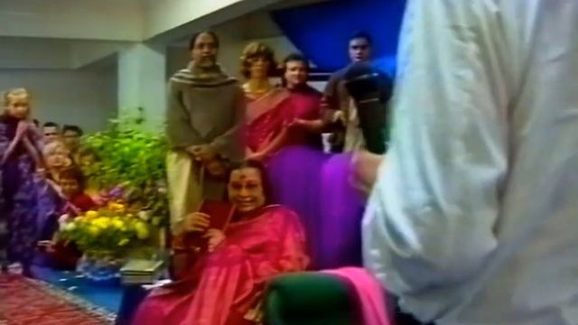1994-1106 Награда Шри Матаджи от профессора Воронова. Стамбул, Турция смотреть онлайн