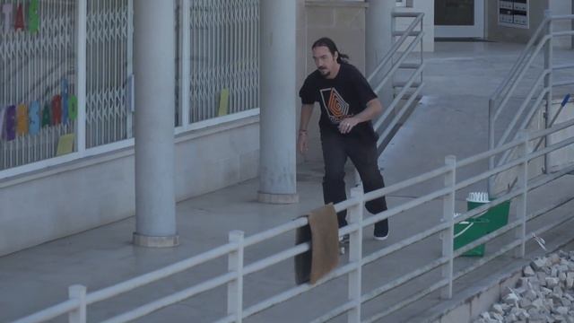 Caswell Berry - Late Night Snack смотреть онлайн