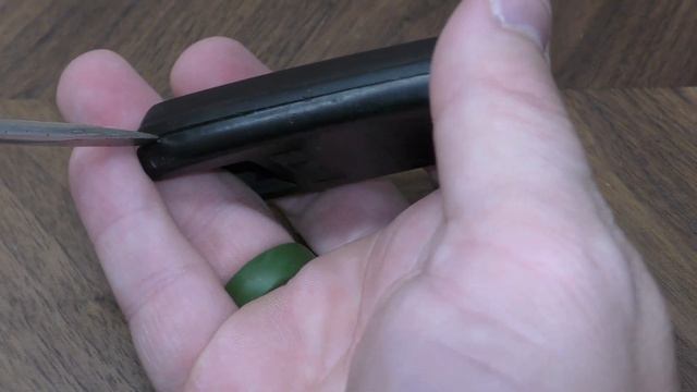 Suzuki Swift / Escudo key fob battery replacement - EASY DIY смотреть онлайн