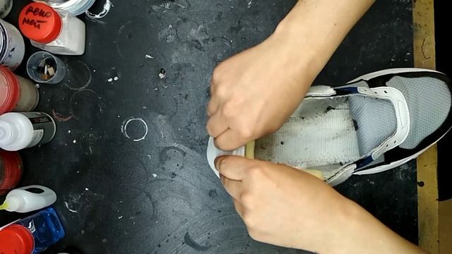 Ремонт кроссовок, замена внутреннего задника. смотреть онлайн