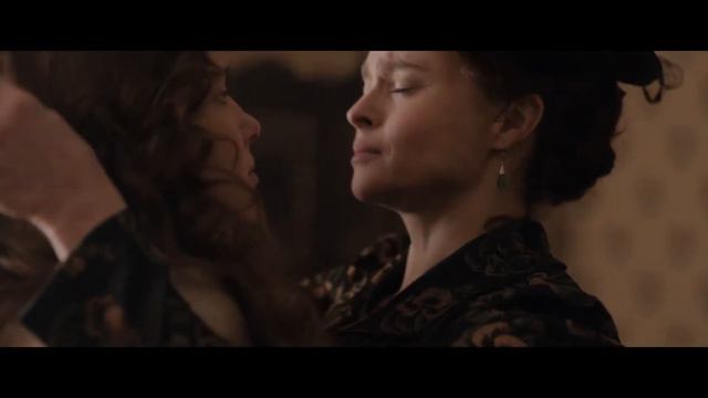 Enola Holmes Review - A Smart Strong Female Led Movie