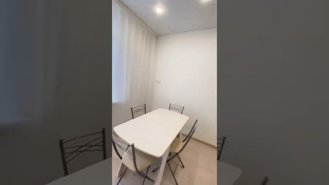 Снова в продаже! Продаётся просторная 1-комнатная квартира в ЖК «Аралия»! смотреть онлайн