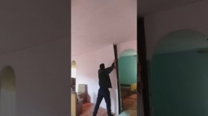 Как снять старый гипсокартон. Демонтаж гипсокартона. как найти саморезы в гипсокартоне.