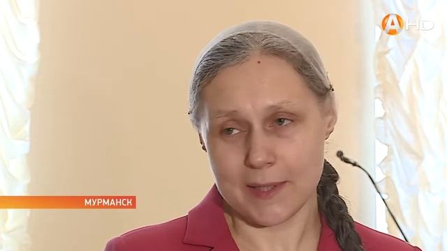 Награда от Бога или Многодетной семье из Мурманска вручили орден «Родительская слава» смотреть онлайн
