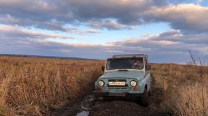 Едем на рыбалку на УАЗе. Застряли в болоте. Сломался стартер. #уаз #покатушки #рыбалка