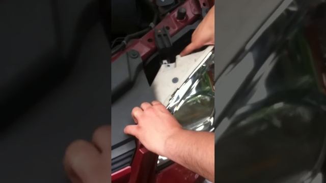 How To: 2008 Chevy Cobalt Headlight Installation смотреть онлайн