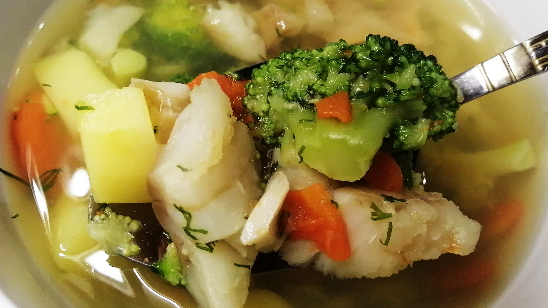 РЫБНЫЙ СУП с брокколи смотреть онлайн