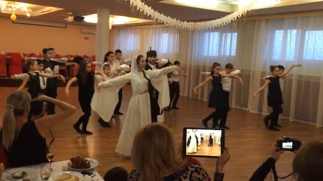Открытый урок "эхо кавказа"/школа танцев Эхо Кавказа смотреть онлайн