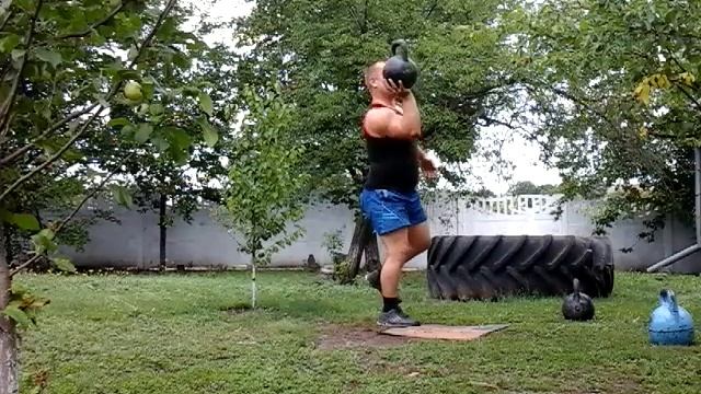 Подъем гири 24 кг с пола на одной ноге. смотреть онлайн